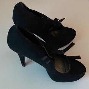 Sexy Black suede heels